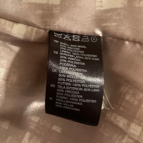 Knee length wool-blend double-buttoned down coat. - Picture 3 of 5